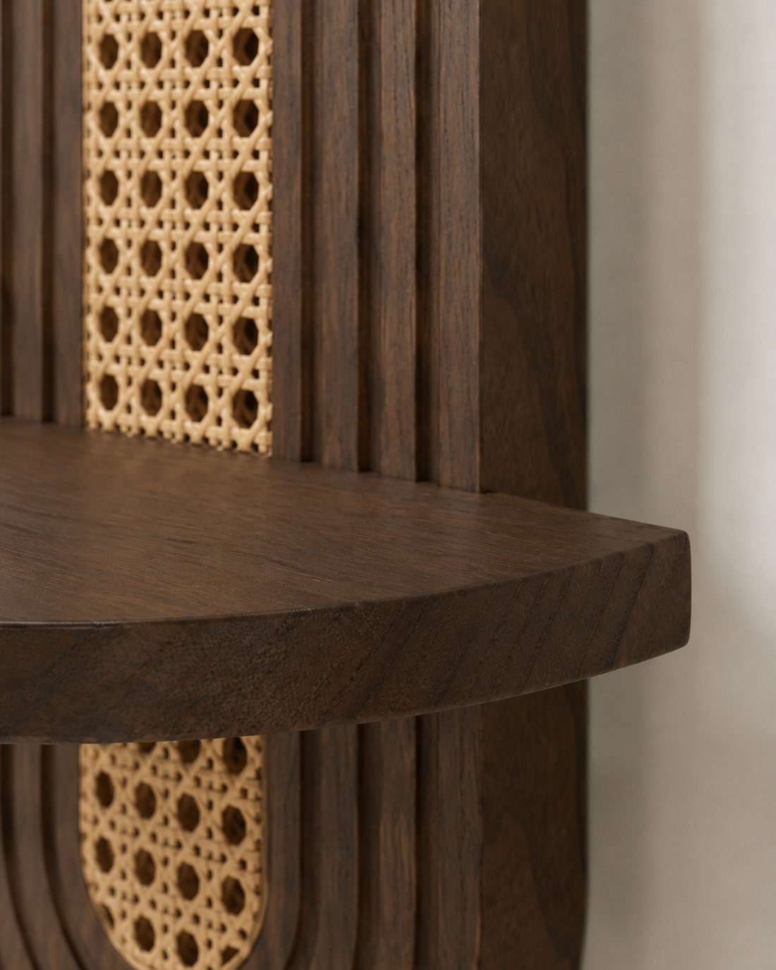 Wandregal aus Rattan