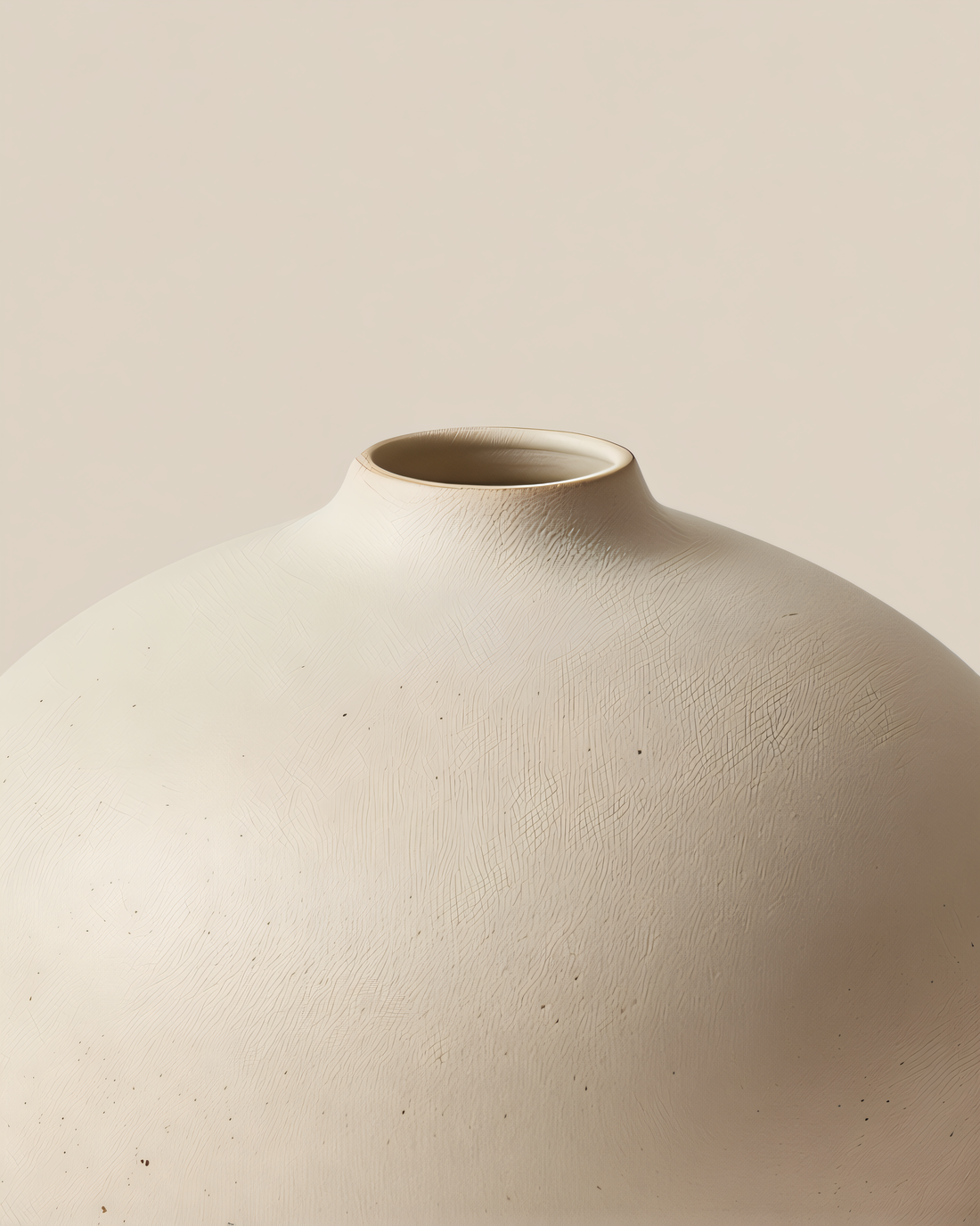 Bisque Vase — Disc – close-up detail