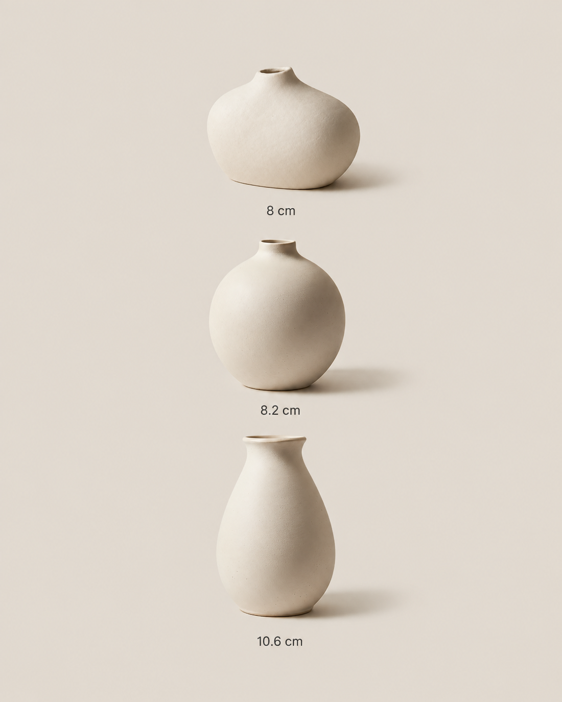 Bisque Vase Trio — Dune, size reference: 8 cm, 8.2 cm, 10.6 cm