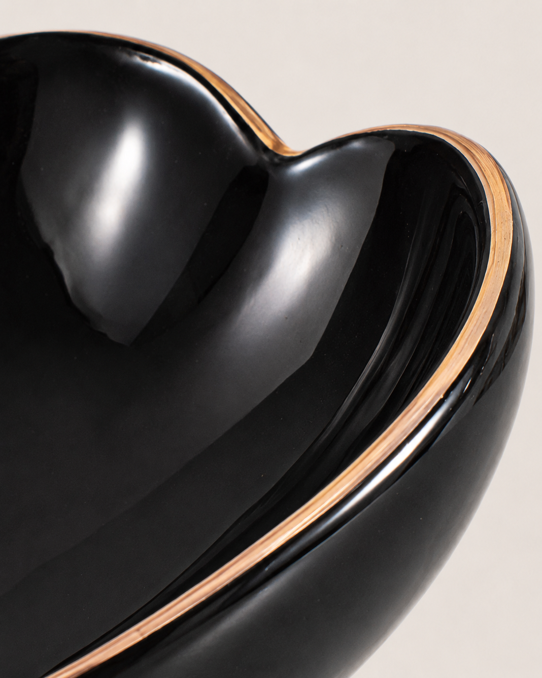 Heart Ceramic Soap Dish - detail Black