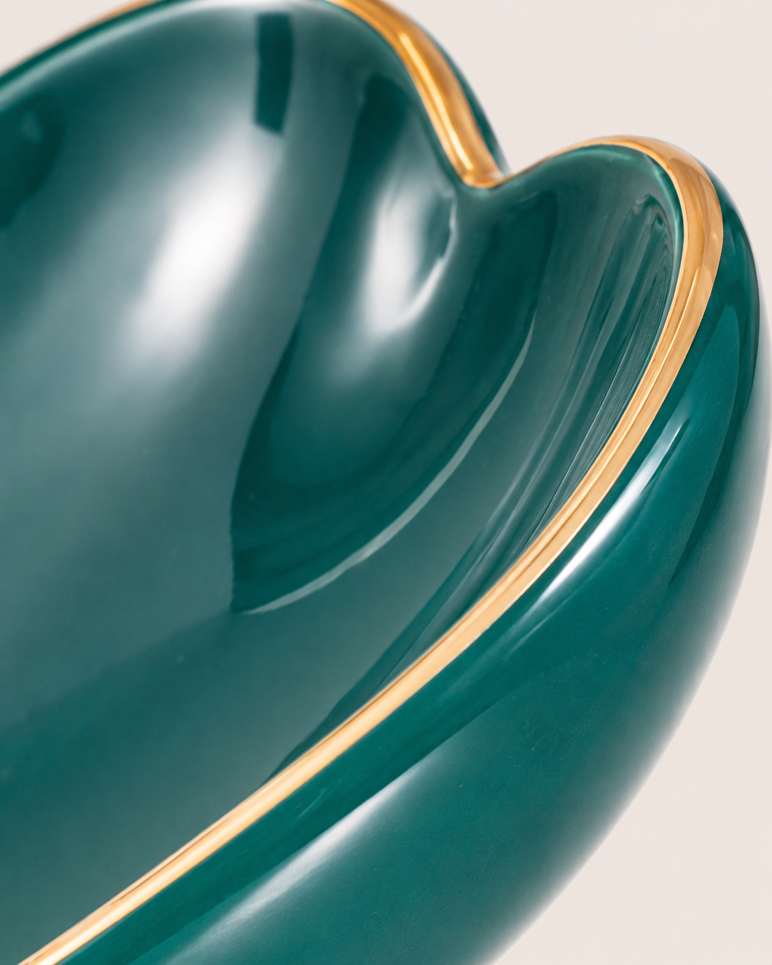 Heart Ceramic Soap Dish - detail Green