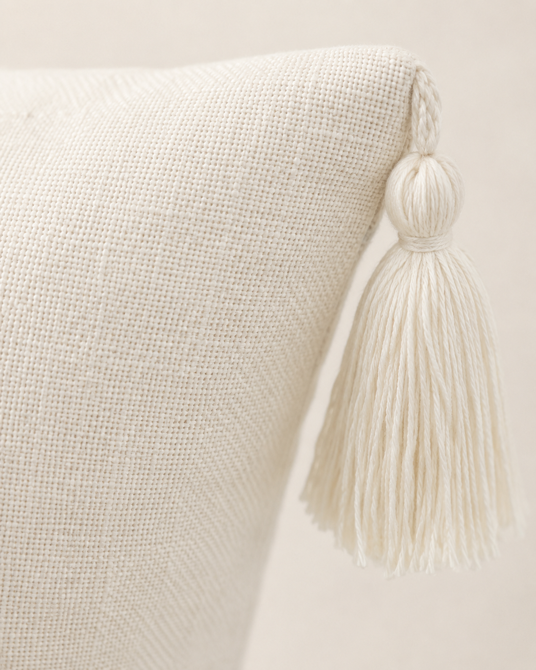 Linen Tassel Cushion Cover – close-up detail