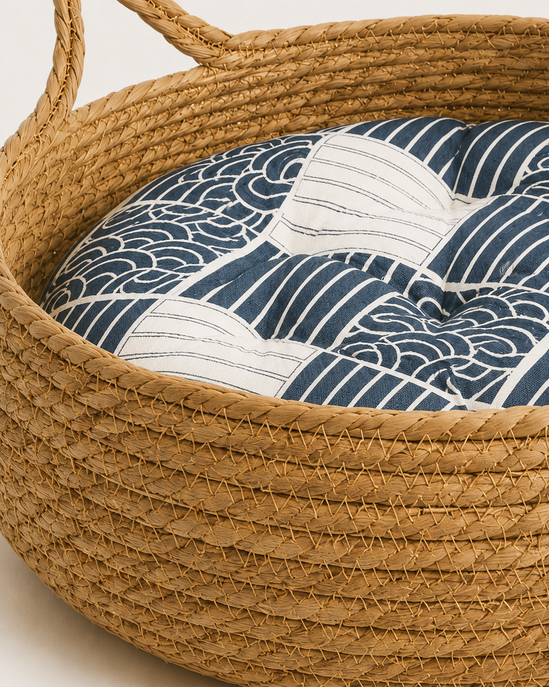 Rattan Cat Bed - detail Blue