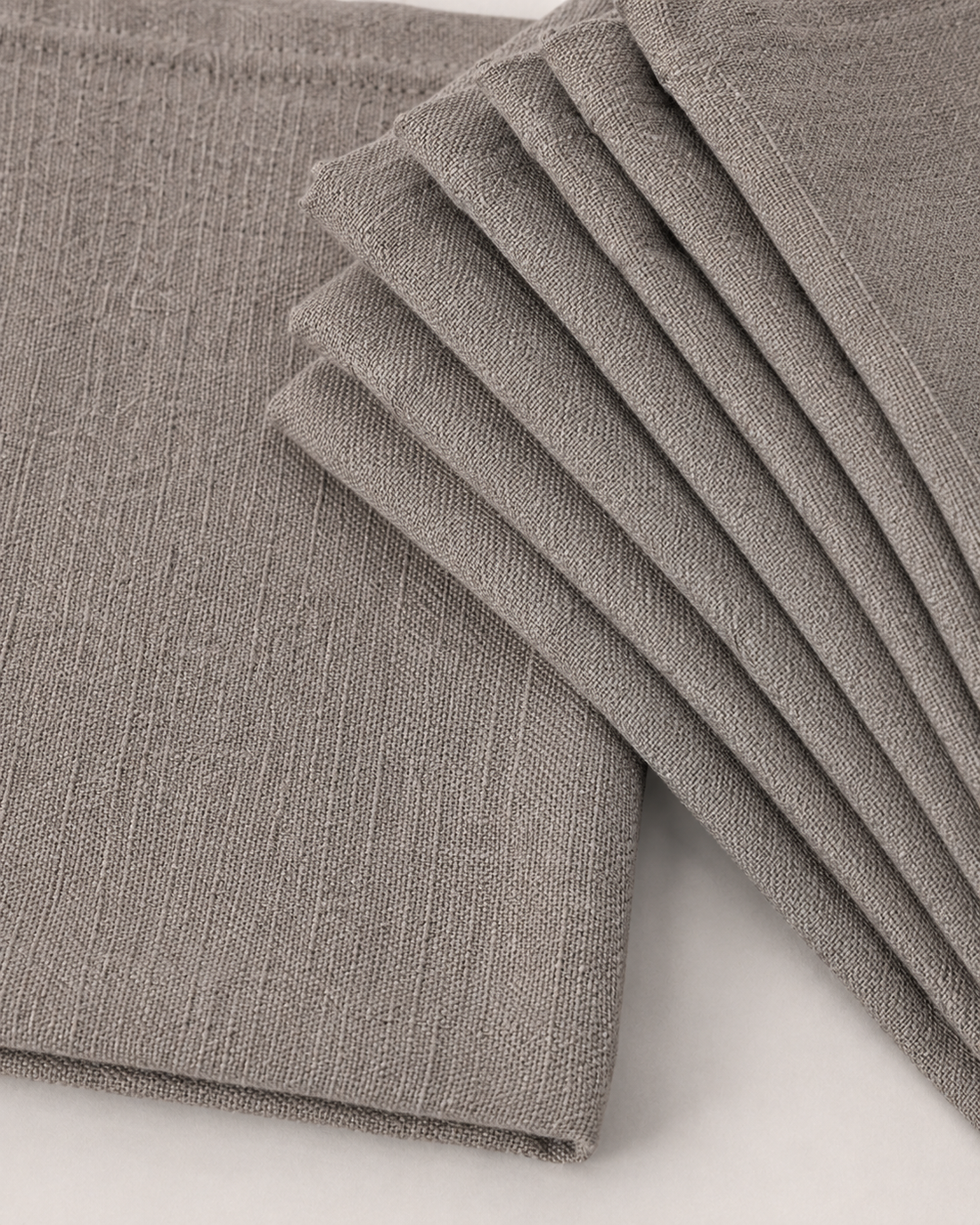 Solid Linen Napkin - detail Dark Grey